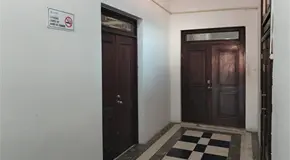 Alcalde rega&ntilde;a a los funcionarios por flojos