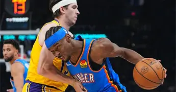 El campe&oacute;n Thunder aplasta a Lakers de LA