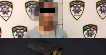 Jovencita es arrestada con una bolsa de "mota"