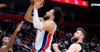 Pistons de Detroit golpean primero