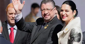 Rodrigo Chaves seguir&aacute; como ministro de Presidencia y Hacienda