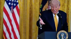 D. Trump arrecia la presi&oacute;n a M&eacute;xico