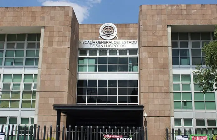 Reconoce la FGE rezago tecnol&oacute;gico