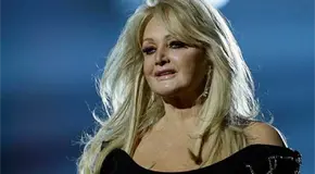 Reportan que Bonnie Tyler est&aacute; en coma inducido