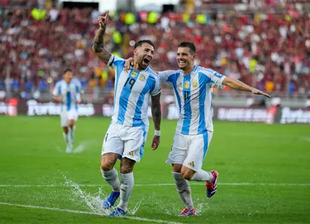 FIFA otorga amnist&iacute;a y elimina suspensiones a Otamendi y Caicedo