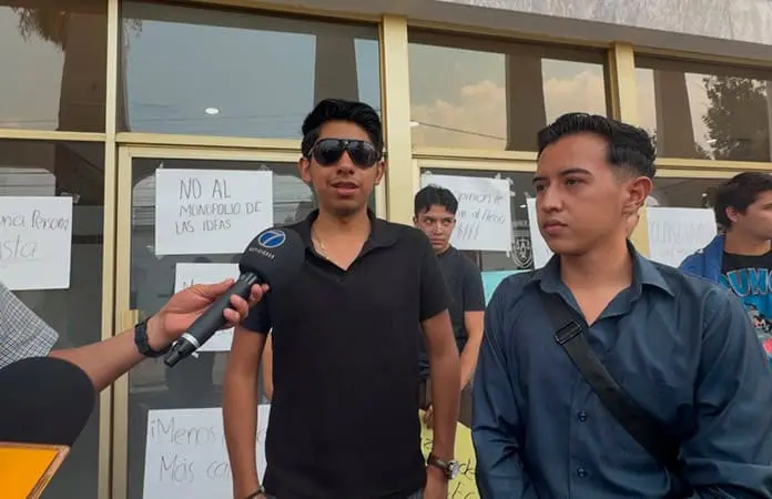 Visita de Dresser a la Facultad de Derecho provoc&oacute; inconformidad