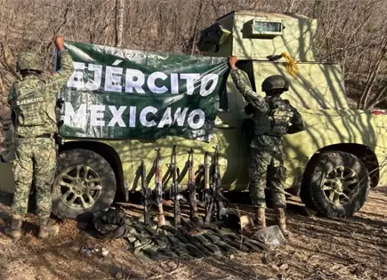Aseguran veh&iacute;culo "monstruo" y arsenal en Sinaloa