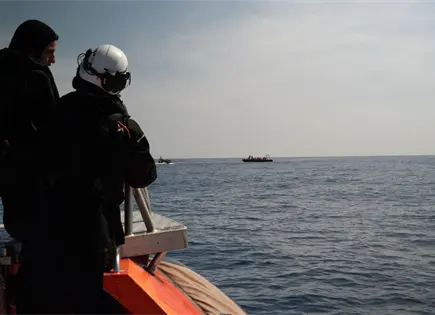 Barcos vinculados a Libia dispararon a un buque de rescate