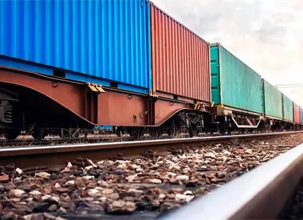 Hallan a 6 personas sin vida en vagón de tren Hallan a 6 personas sin vida en vagón de tren