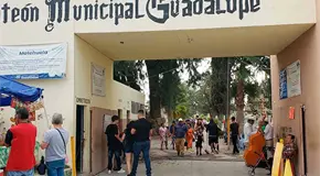 Los panteones, llenos para recordar a mam&aacute;