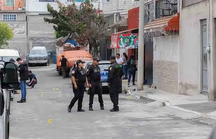 Matan a tiros a tres durante un festejo en Iztapalapa