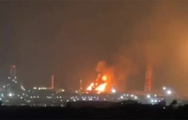 Explosi&oacute;n en Refiner&iacute;a de Salina Cruz, Oaxaca, deja 3 heridos