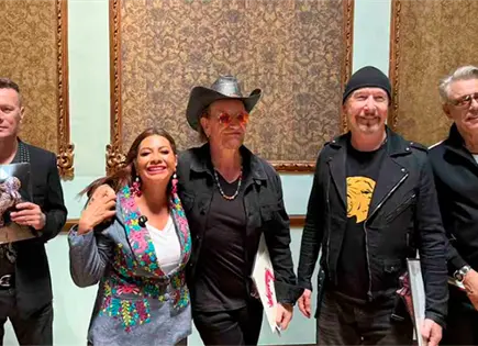 Clara Brugada invita a U2 a presentarse en el Z&oacute;calo capitalino