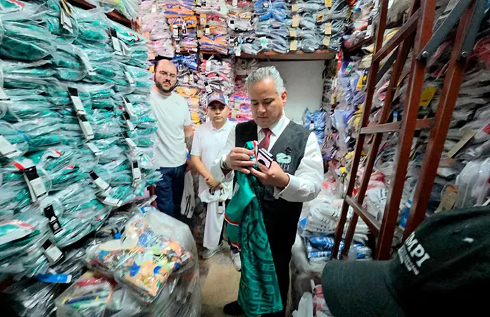Detectan 458 mercados con piratería
