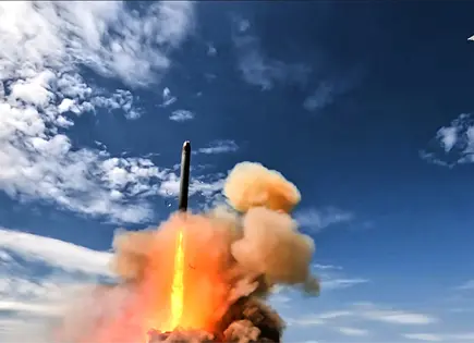 Rusia prueba nuevo misil bal&iacute;stico Sarmat con capacidad nuclear