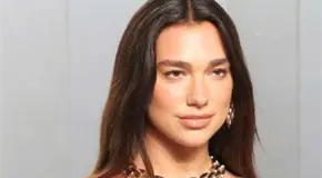 SAMSUNG NIEGA ACUSACIÓN DE DUA LIPA