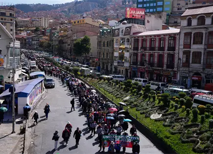 Bloqueos en La Paz generan escasez de carne y protestas sociales