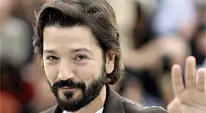 Diego Luna se asoma a la vida del migrante