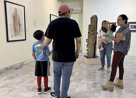 Encuentros en el museo por el DIM