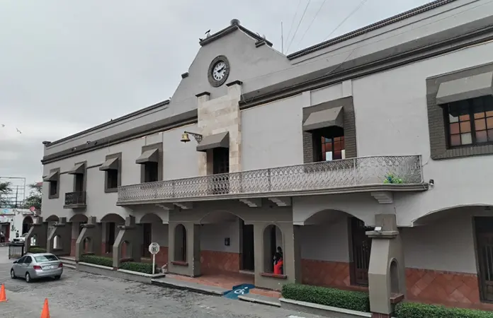 Más reacomodos en el Ayuntamiento