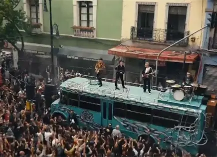 Sheinbaum y U2 sorprenden a ni&ntilde;as y ni&ntilde;os durante Asamblea General