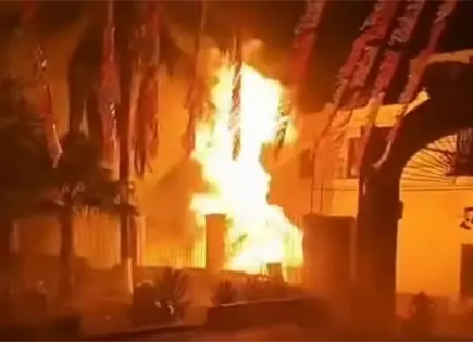 VIDEO | Explosi&oacute;n de tanques de gas desata tragedia durante festejos en Amatit&aacute;n