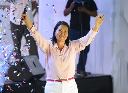 Fujimori y S&aacute;nchez ir&aacute;n a segunda vuelta en Per&uacute;