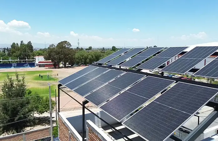 Se usarían paneles solares en bombas de agua de pozos