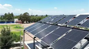 Se usar&iacute;an paneles solares en bombas de agua de pozos