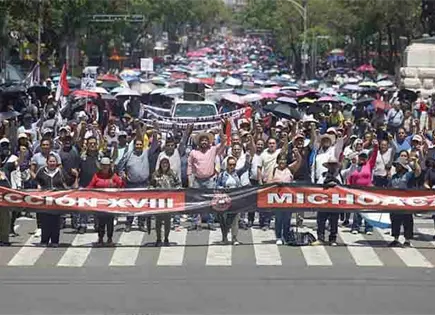 CNTE: Sin soluci&oacute;n, no rodar&aacute; el bal&oacute;n