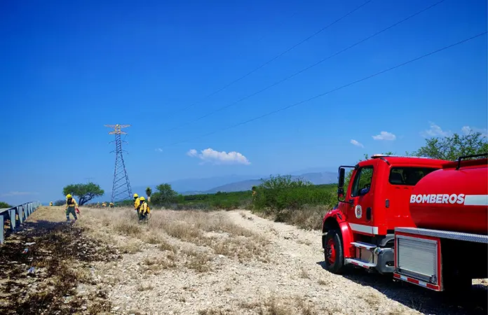Colocan franjas para prevenir incendios