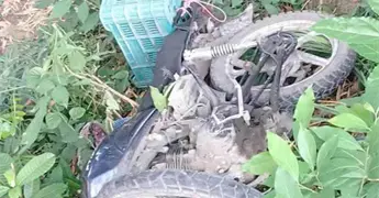 Hallan muerto a hombre tras accidente de motocicleta en Aquism&oacute;n
