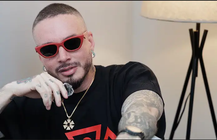 J BALVIN CONMUEVE EN EL PALACIO DE LOS DEPORTES