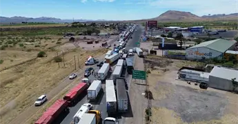 Denuncia bloqueos para frenar marcha de Morena en Chihuahua