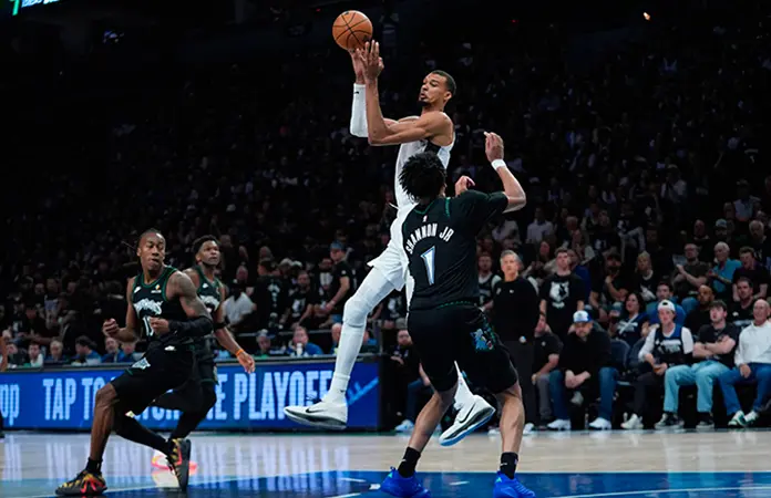Spurs arrollan a los Wolves 139-109