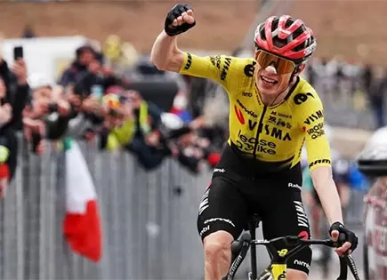 Vingegaard se lleva la 7ma. etapa del Giro Vingegaard se lleva la 7ma. etapa del Giro
