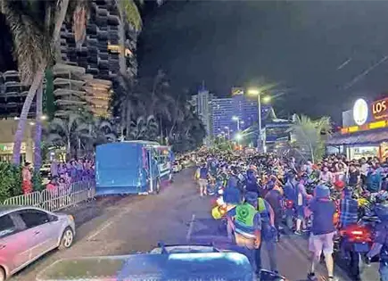 Desmanes durante el festival Acamoto