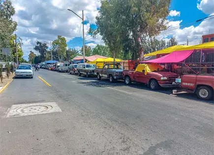 Multan por estacionarse en zona federal de Las V&iacute;as