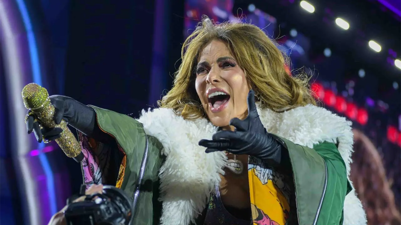 Gloria Trevi desata catarsis en el Tecate Emblema