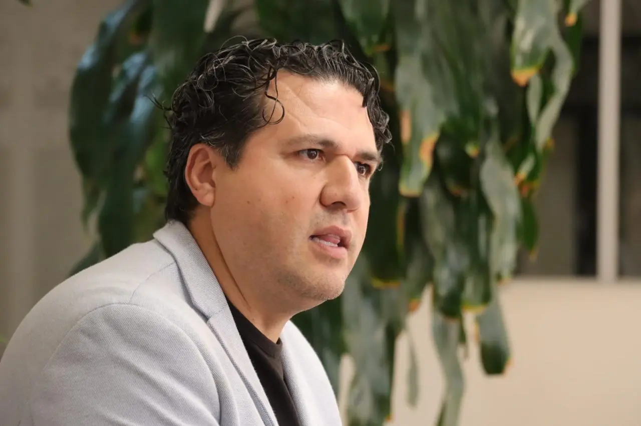 IFSE advierte sanciones y cárcel contra proveedores.