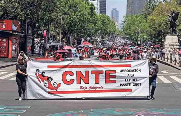 Mario Delgado rechaza soborno a secci&oacute;n 22 de la CNTE