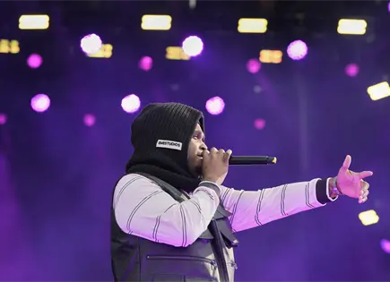 Sech estrena "Secho Gang" en el festival Tecate Emblema Sech estrena "Secho Gang" en el festival Tecate Emblema