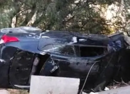 Vuelcan auto en accidente cerca de Milpillas Vuelcan auto en accidente cerca de Milpillas