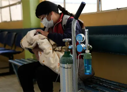 Bloqueos en La Paz generan escasez de oxígeno y alimentos Bloqueos en La Paz generan escasez de oxígeno y alimentos
