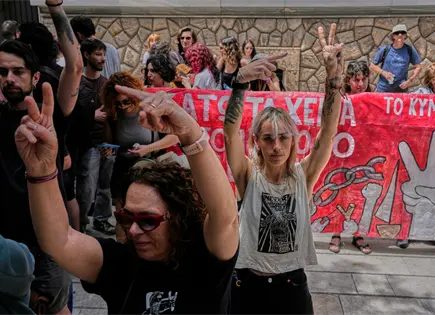 Israel intercepta flotilla de activistas en aguas internacionales Israel intercepta flotilla de activistas en aguas internacionales