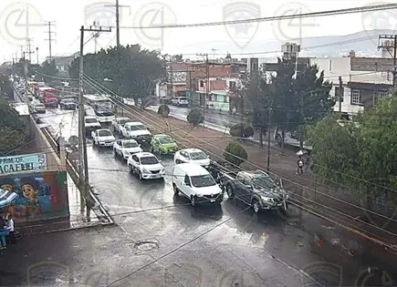 Lluvia pega en toda la capital; no hay cierre viales