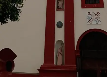 Reubican al p&aacute;rroco Juan Pablo Amaya