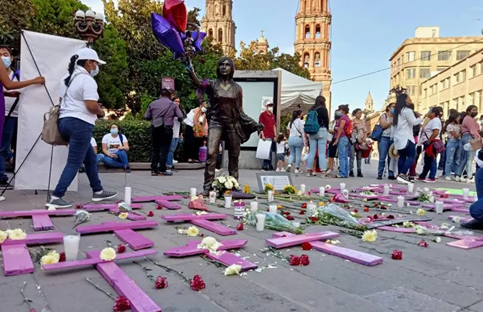 Tentativa de feminicidio, causa de detenciones: FGE