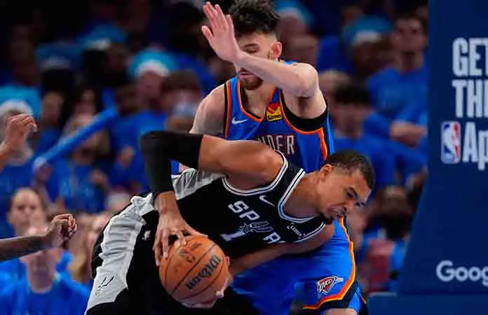 Trepidante triunfo de los Spurs en TE