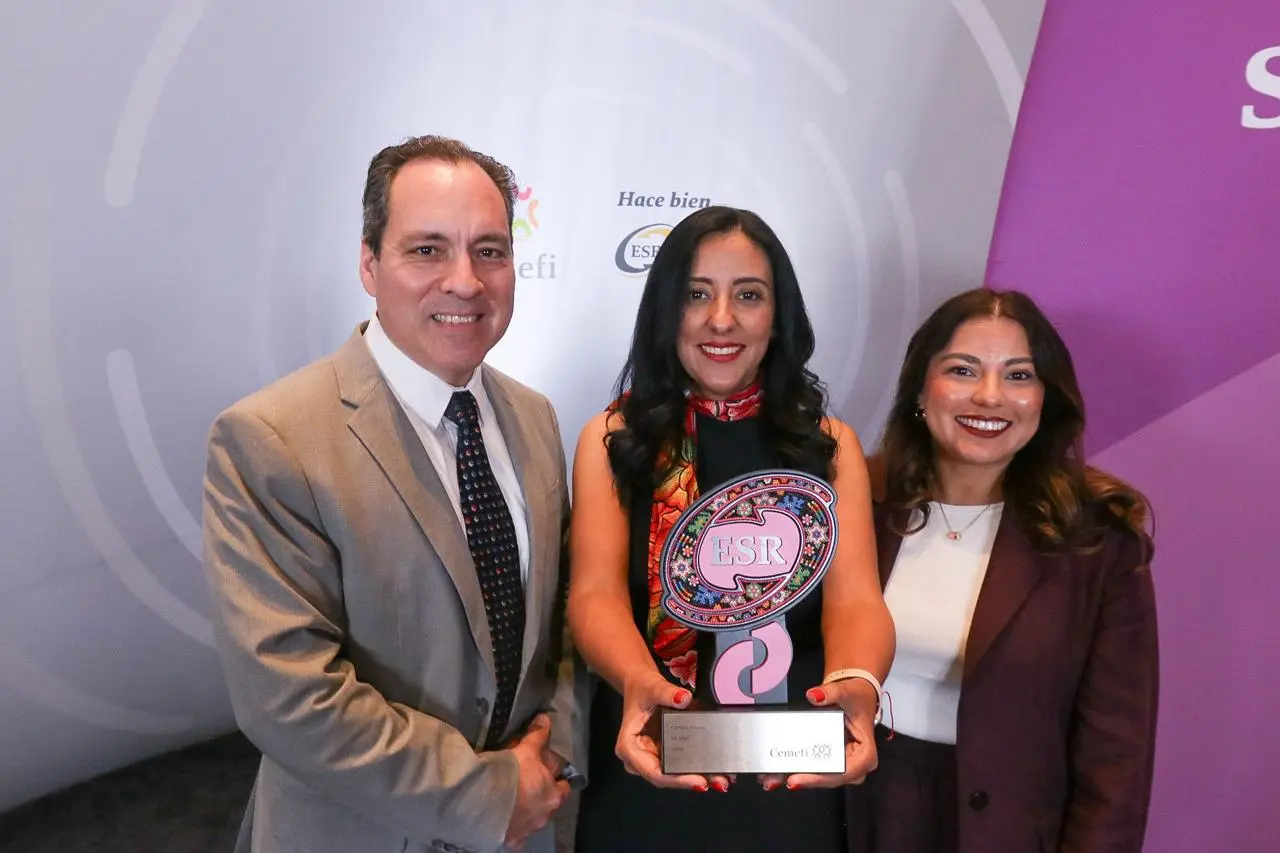 Cemex cumple 23 años con Distintivo ESR